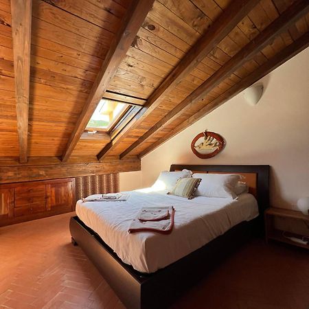 Casa Boru - A Beautiful Fully Restored Spacious House With Fantastic Views Calice al Cornoviglio Exteriör bild