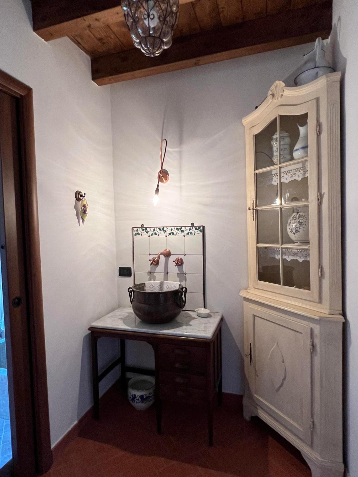 Casa Boru - A Beautiful Fully Restored Spacious House With Fantastic Views Calice al Cornoviglio Exteriör bild