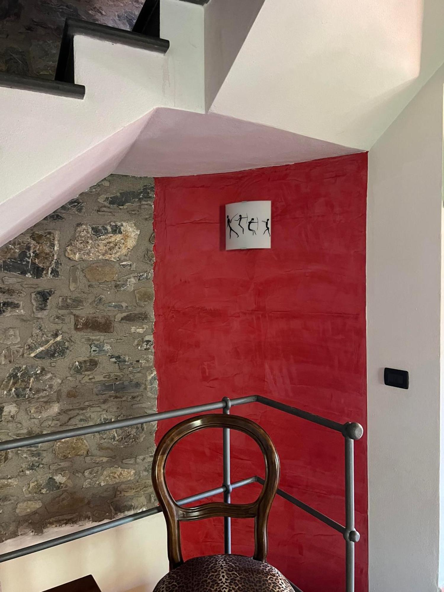 Casa Boru - A Beautiful Fully Restored Spacious House With Fantastic Views Calice al Cornoviglio Exteriör bild