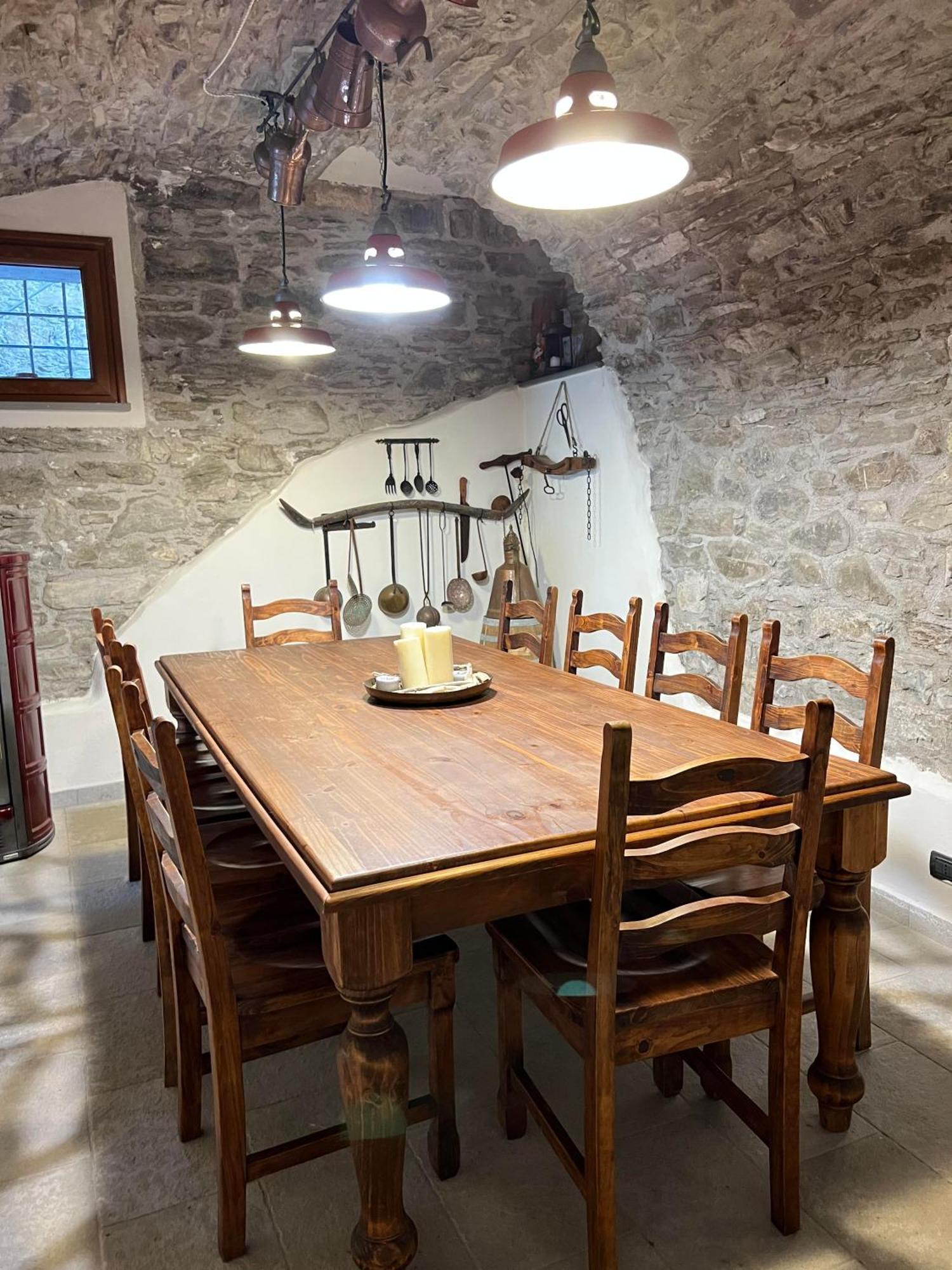 Casa Boru - A Beautiful Fully Restored Spacious House With Fantastic Views Calice al Cornoviglio Exteriör bild