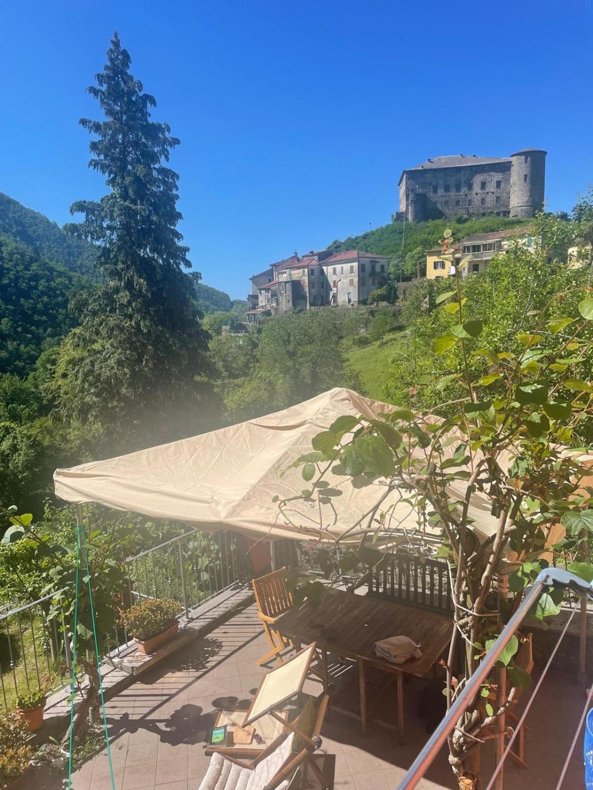 Casa Boru - A Beautiful Fully Restored Spacious House With Fantastic Views Calice al Cornoviglio Exteriör bild
